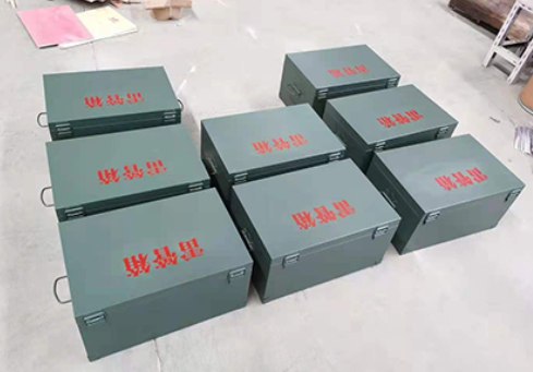 青神炸药箱和雷管箱一般是怎么存放的？