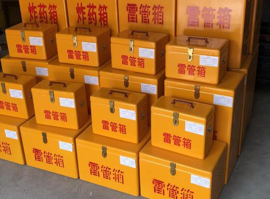 青神玻璃钢雷管箱的使用寿命一般是多少？