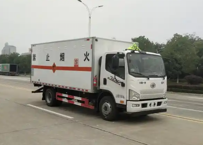 青神爆破器材运输车可以上高速吗？