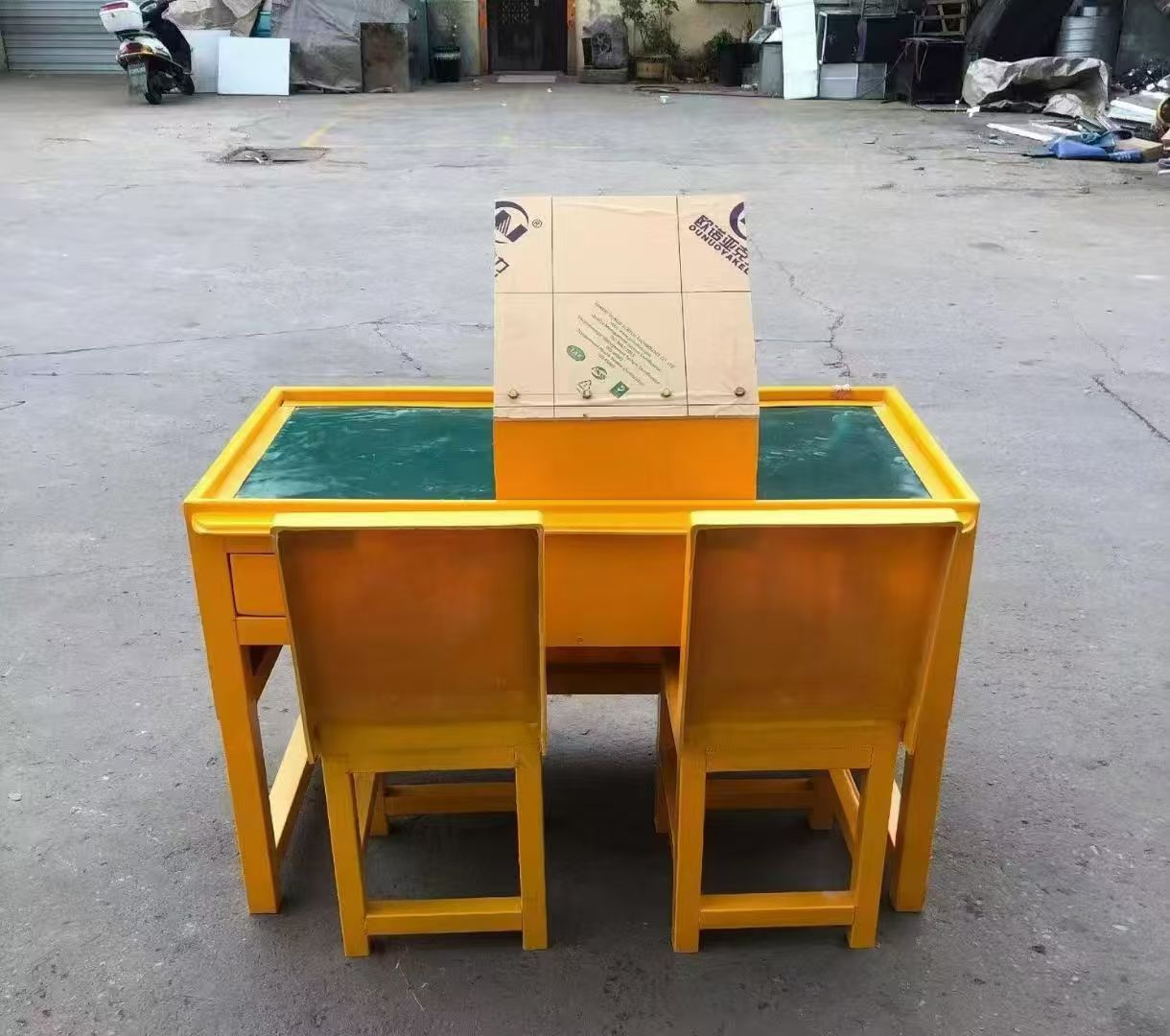 青神防静电导通桌井下煤矿火工品发放桌：危险品流转的安全守护者